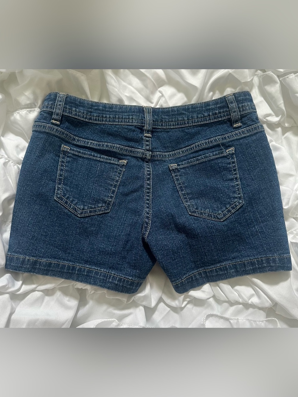Faded Glory Women’s Jean Shorts Size 26 - Picture 2 of 3